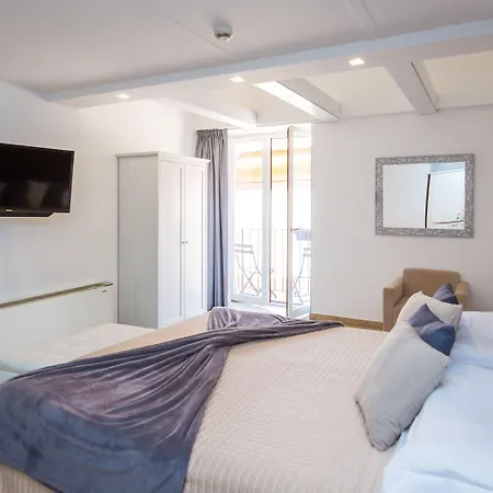 מלון Rivoli סורנטו