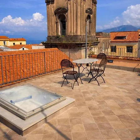 Rivoli فندق سورينتو