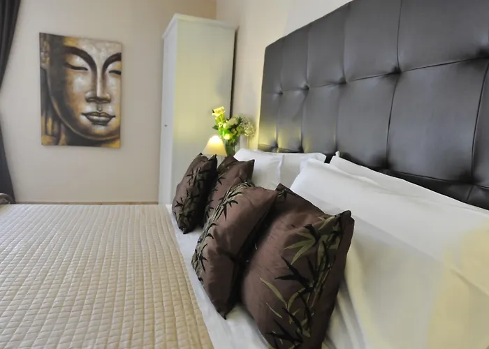 Ξενοδοχείο Rivoli 3*